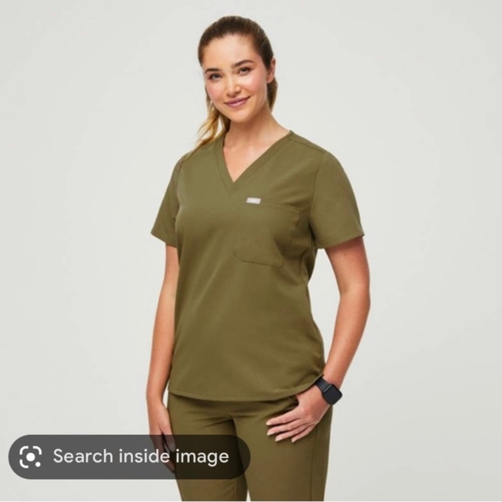 Figs Martini Olive Catarina Scrub Top